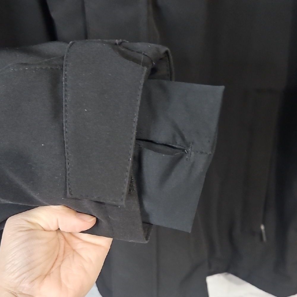 Pulse Black Performance Jacket With Durable Hoode… - image 4